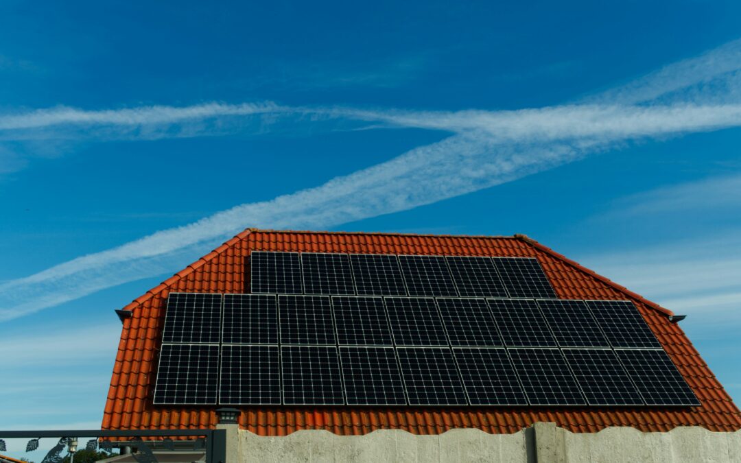 Hoe weet je of je dak geschikt is voor zonnepanelen?